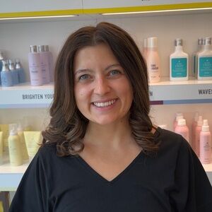 Meet your Posher, Olivia